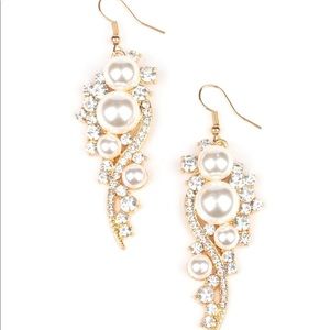 High End Elegance - gold - earrings Paparazzi.